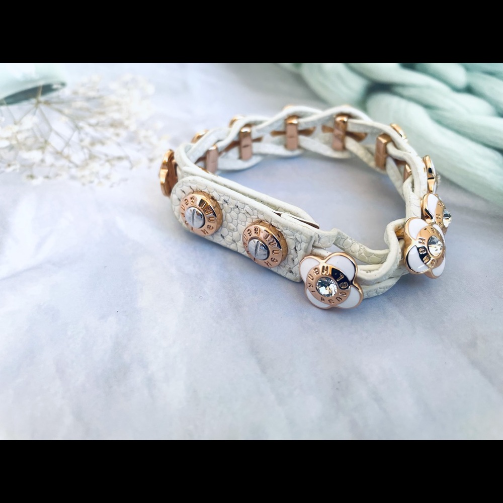 Henri Bendel White Leather Rivet and Crystal Logo Snap Bracelet - Picture 5 of 7